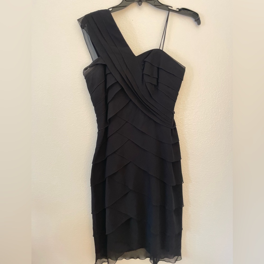 Beautiful MaxandCleo, one shoulder, a-symmetrical, size 2, little black dress.